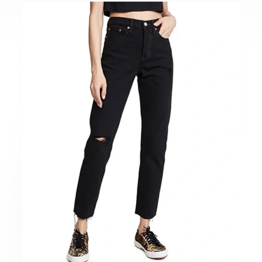 Levi’s Wedgie sz 26 distressed black desert